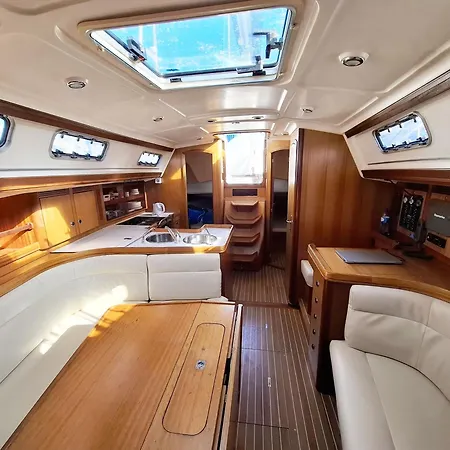 Sleep On A Sailboat In A Unique * Lisboa