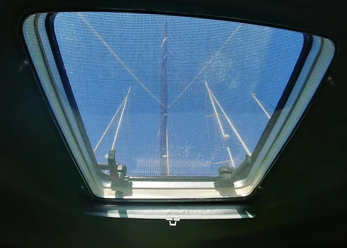 Apartamento Sleep On A Sailboat In A Unique Lisboa
