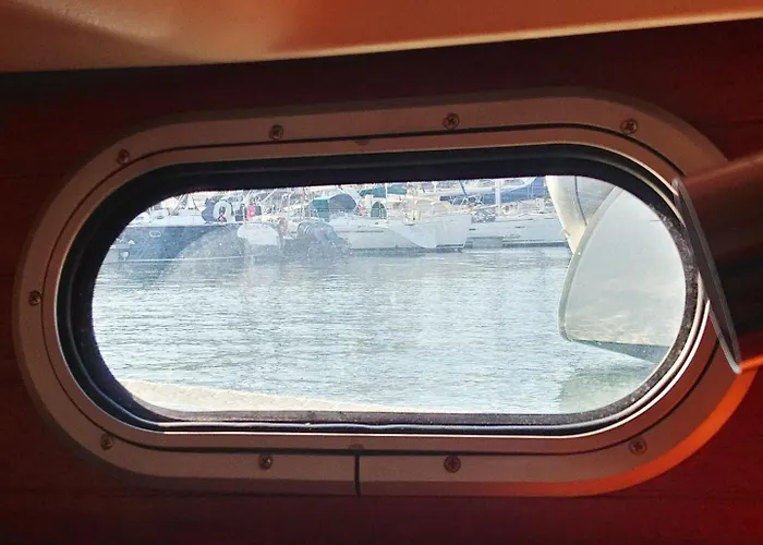 Sleep On A Sailboat In A Unique * Lisboa