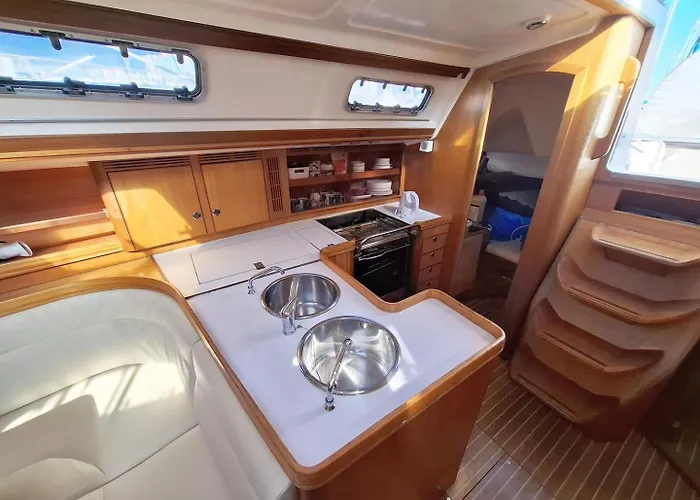 Sleep On A Sailboat In A Unique Apartamento *